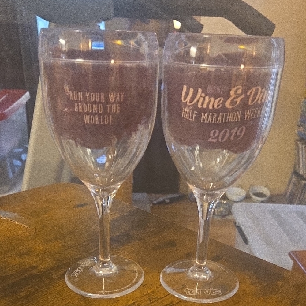 Set Of 2 Disney Wine & Dine Marathon Weekend Wine Glasses Tervis